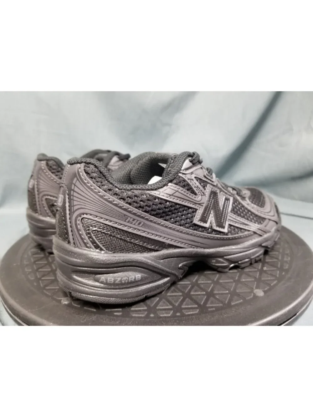 New Balance 740 Bungee Lace Sneakers Black Grey PZ740BO Kids Size 1 NEW NO BOX!